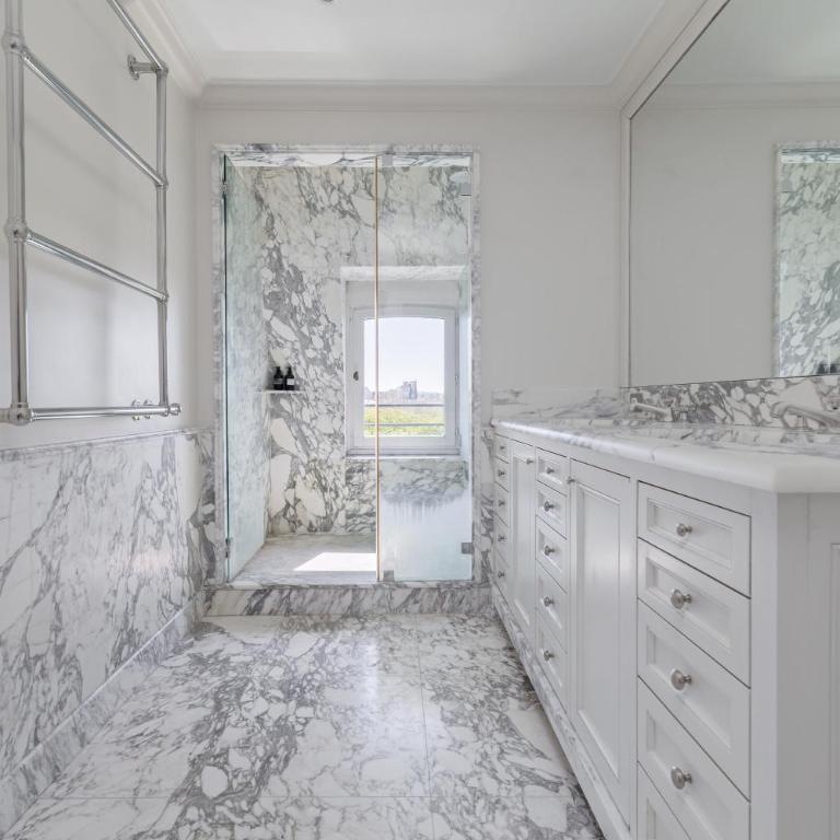 Luxury apartments - Avenue Montaigne - Appartement 3 Chambres avec Vue - 33