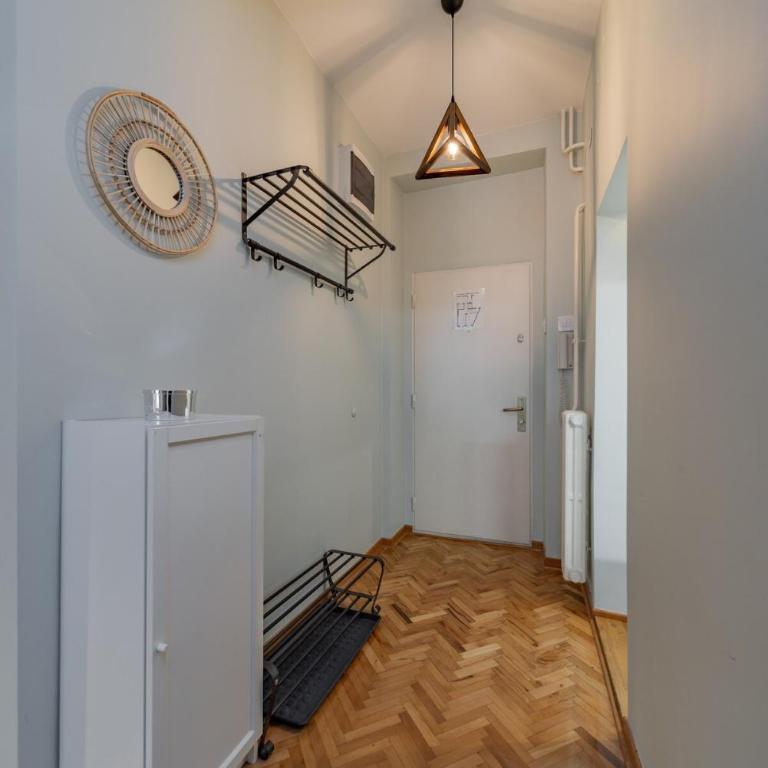 Charming One Bedroom In The Heart of Belgrade - One-Bedroom Apartment - 4