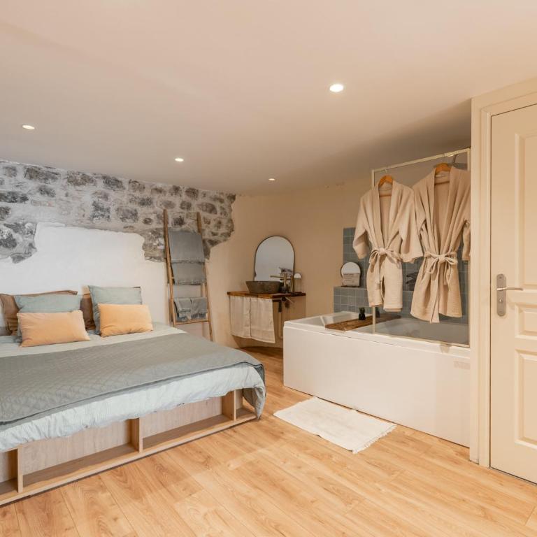 Le Slow Life - Suite avec Spa privatif - Suite Deluxe avec Baignoire Spa - 2