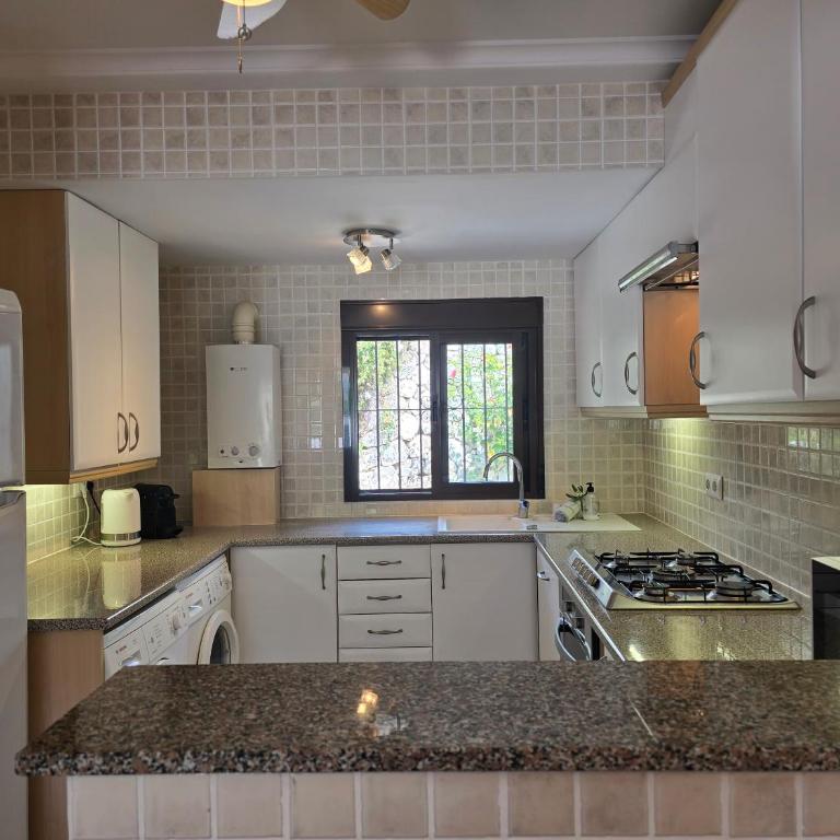 Rayo de Sol Beautiful bungalow with sea view - Two-Bedroom Villa - 35