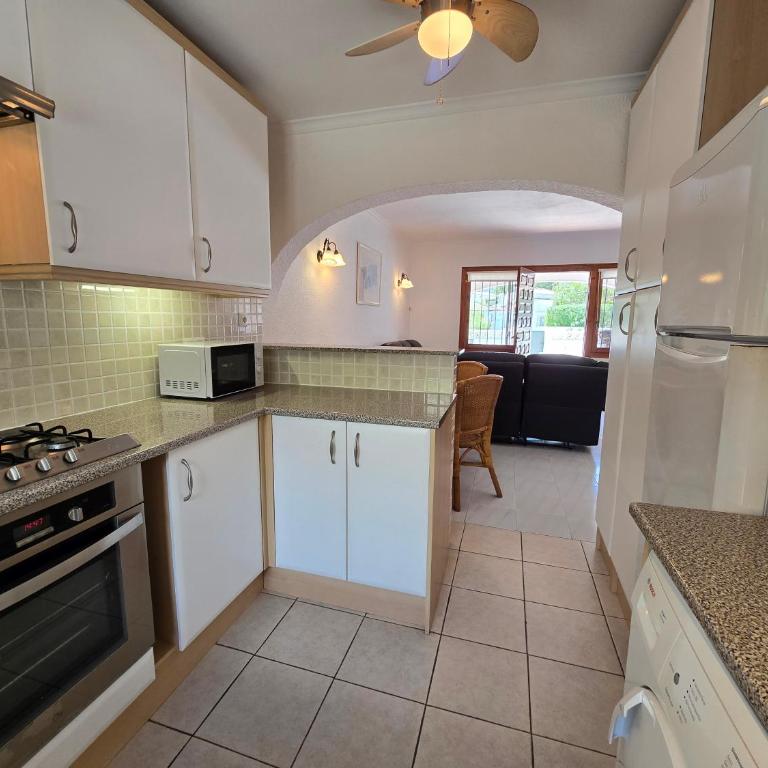 Rayo de Sol Beautiful bungalow with sea view - Two-Bedroom Villa - 36