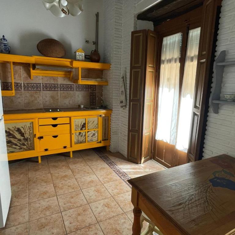 Apartamento con alma malagueña - Apartamento de 1 dormitorio - 2