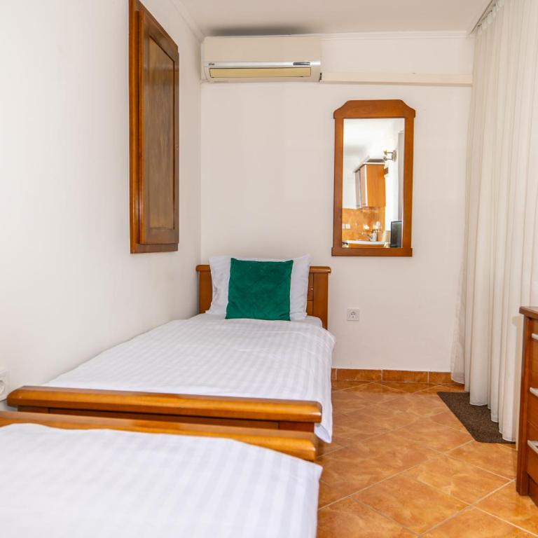 Apartments Irena - Studio Apartment - 1