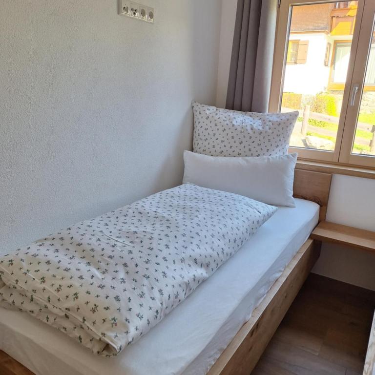 Beim Hofar - die neuen Ferienwohnungen in Obermaiselstein - Apartment mit 2 Schlafzimmern und Balkon - 6