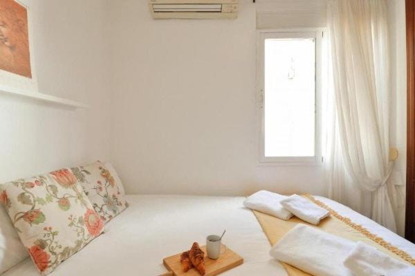 Big apartment, close to train station - Apartamento - 27