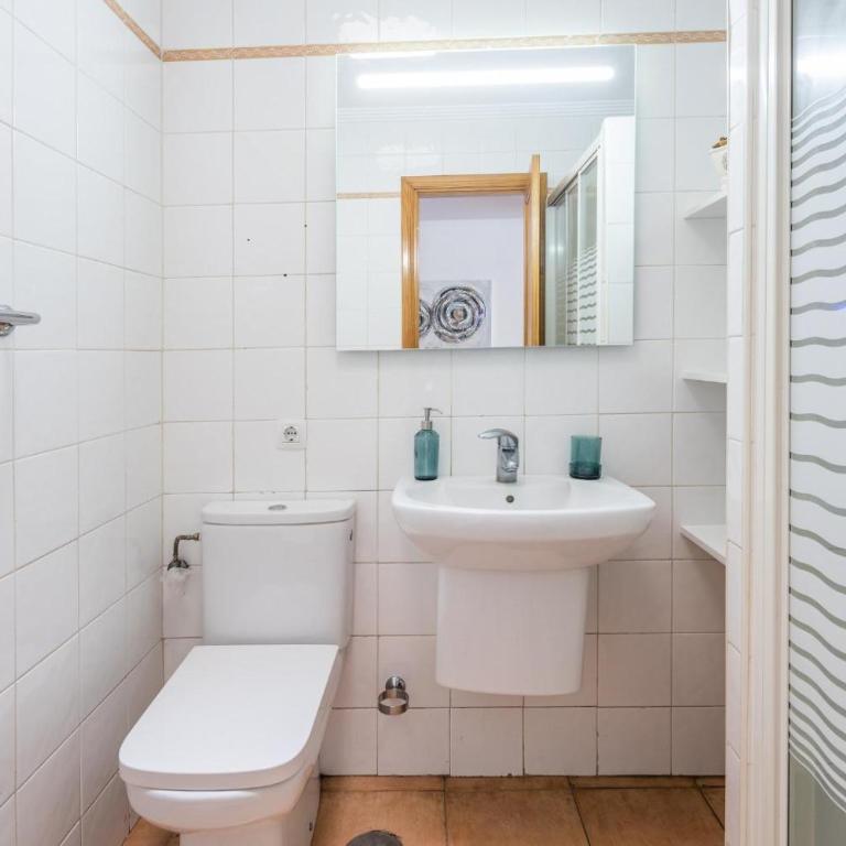 Las Brisas Canary Home Rent - Two-Bedroom Apartment - 10