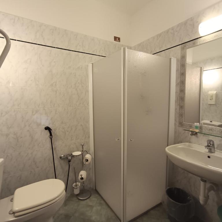 Hotel BB Villa Orchidea - Camera Quadrupla Standard - 3