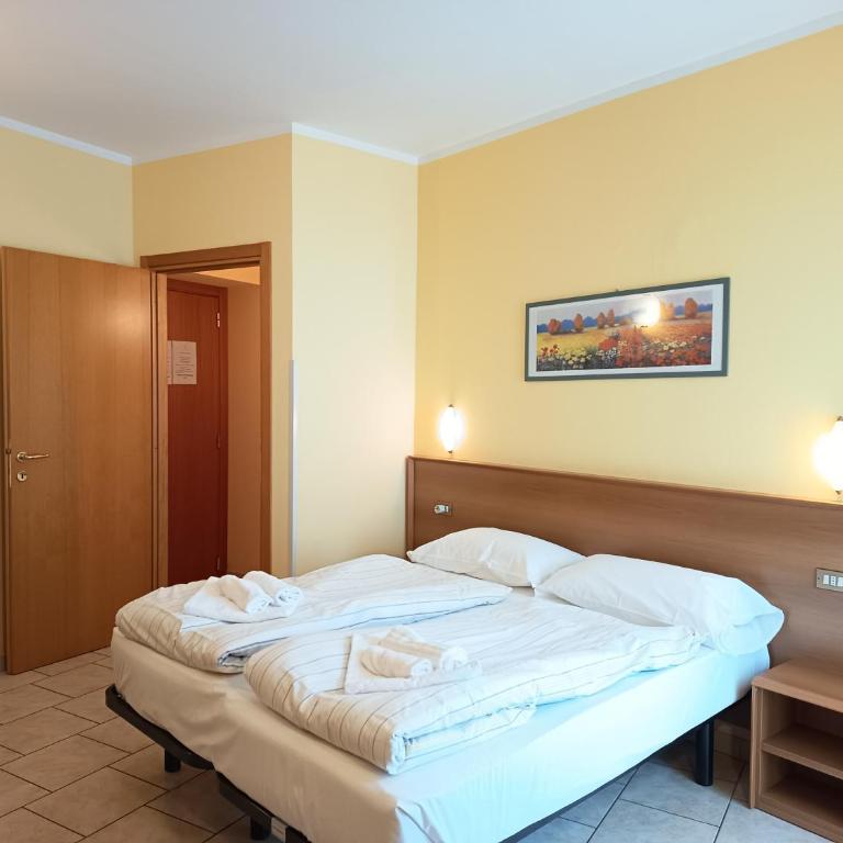 Hotel BB Villa Orchidea - Camera Quadrupla Standard - 1