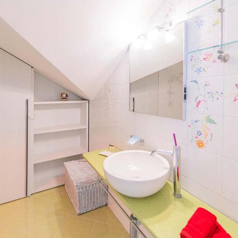Agri Suite with jacuzzi - La Bilaia - Suite con vistas al mar - 37