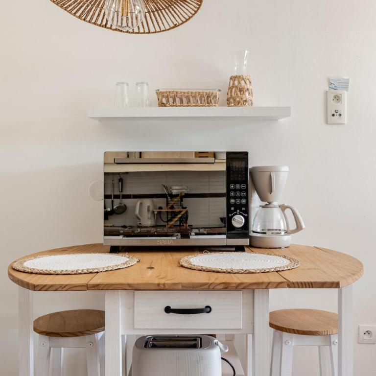 Apartment with Garden, Pool, Sea View and Parking - Appartement 1 Chambre - 6