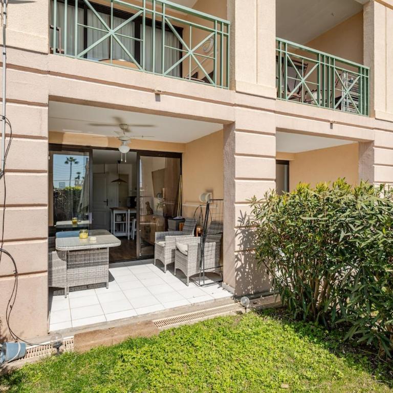 Apartment with Garden, Pool, Sea View and Parking - Appartement 1 Chambre - 24