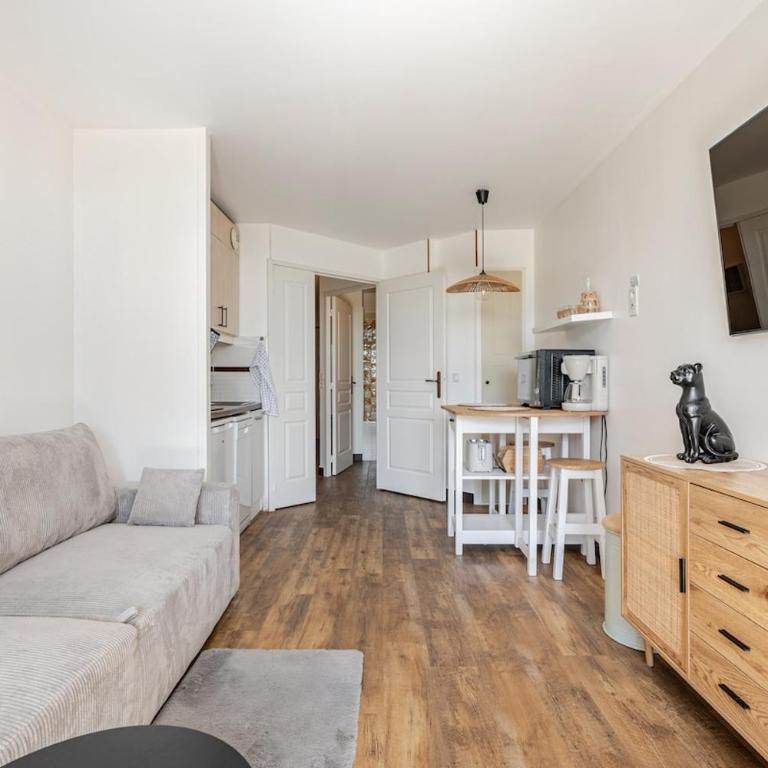 Apartment with Garden, Pool, Sea View and Parking - Appartement 1 Chambre - 7