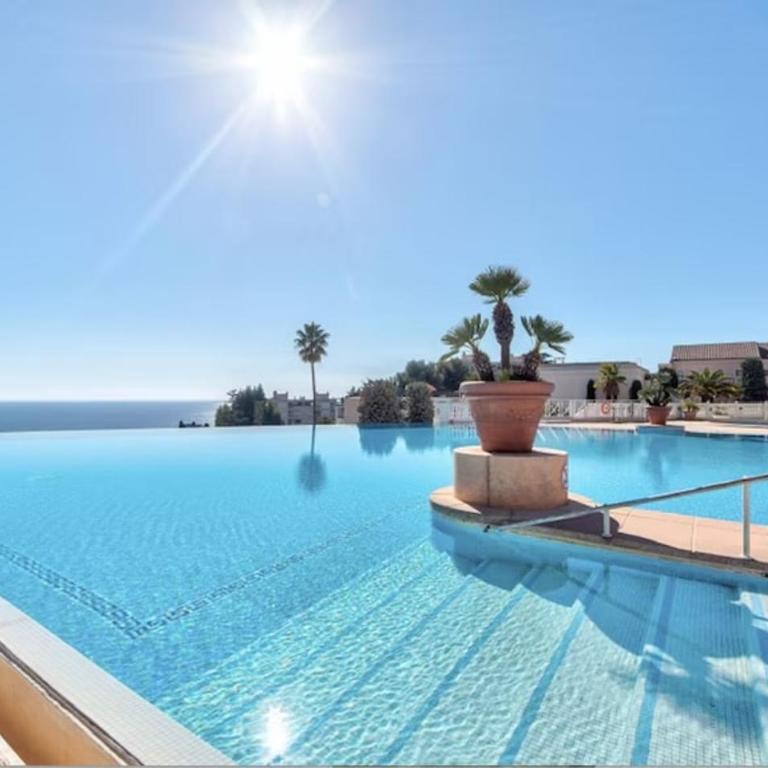 Apartment with Garden, Pool, Sea View and Parking - Appartement 1 Chambre - 13