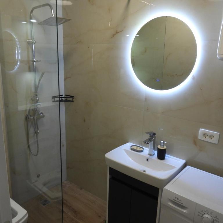 Boskovic Apartments - Dvokrevetna Soba sa Bračnim Krevetom i Terasom - 8