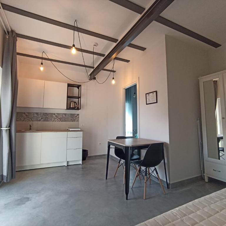 Al Faro Bianco B&B e Residence con parcheggio - Monolocale Familiare - 1