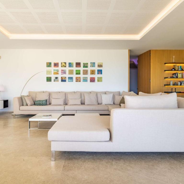 Villa Marvelo - Five-Bedroom Villa - 7
