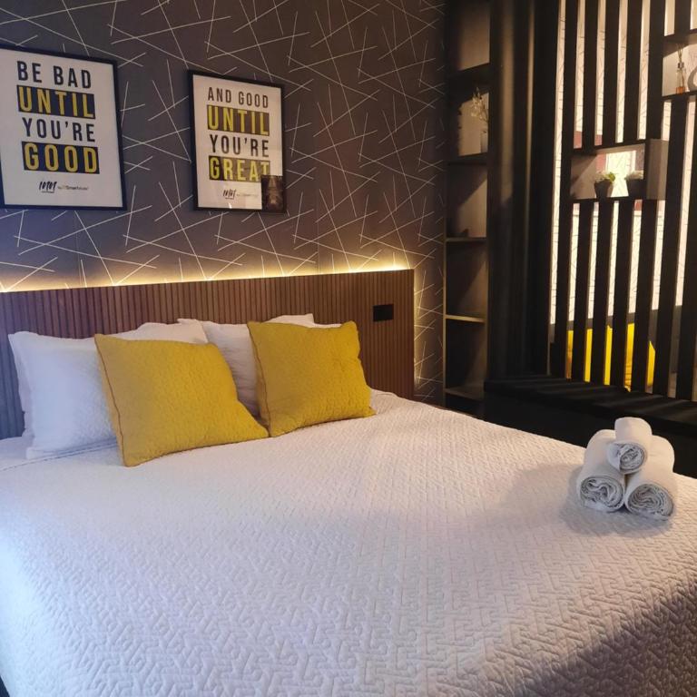 Hermoso studio 520 Nomad by Smart Studio Av San Martin Zona Equipetrol - Apartamento de 1 dormitorio - 2