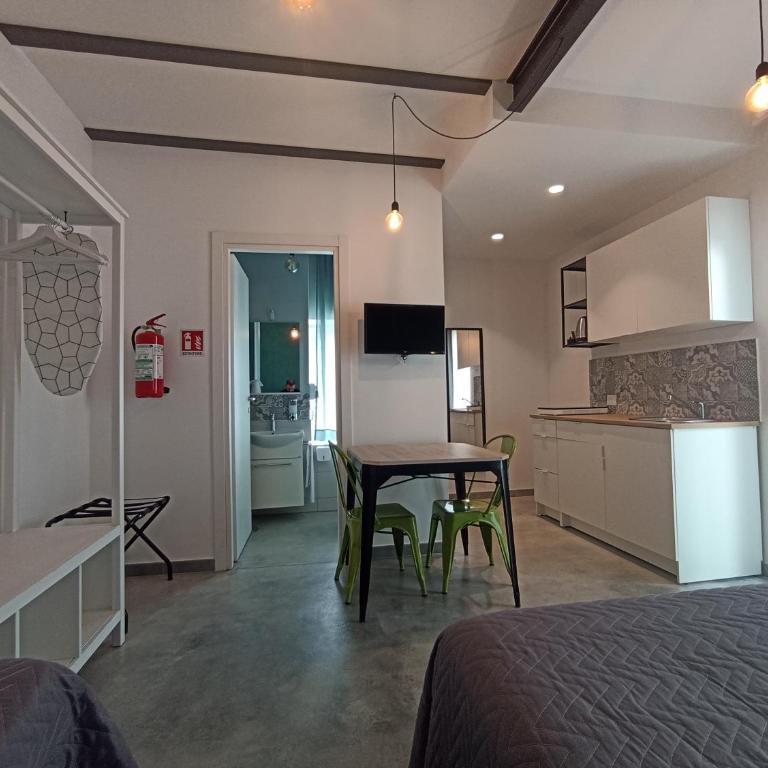 Al Faro Bianco B&B e Residence con parcheggio - Monolocale Familiare - 11