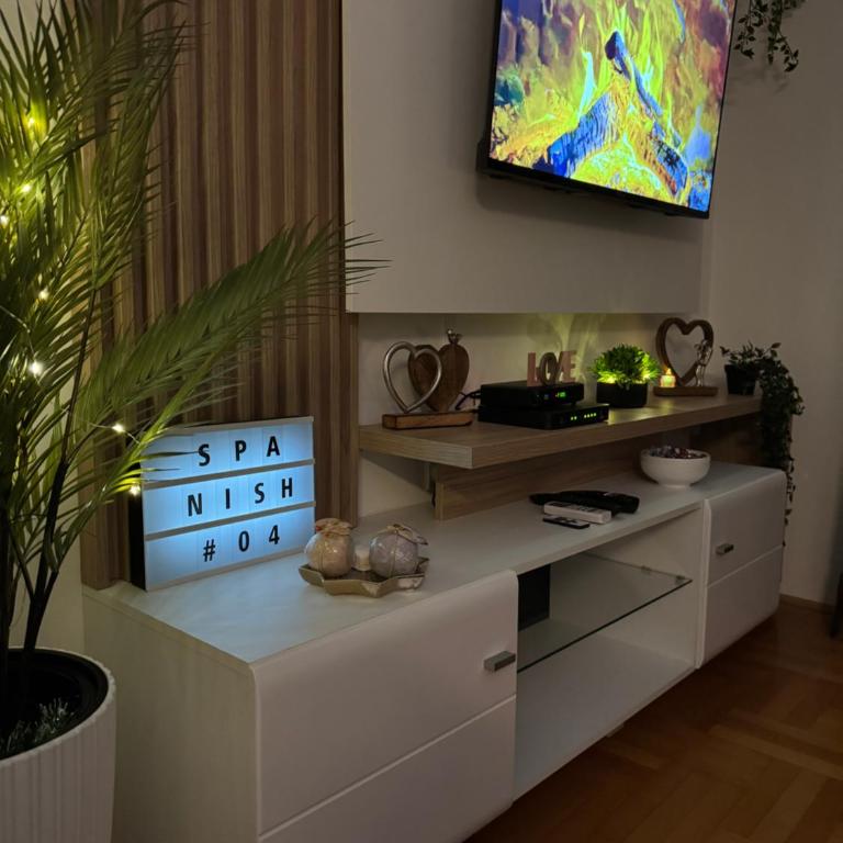 SpaNish apartman 4 - One-Bedroom Apartment - 16