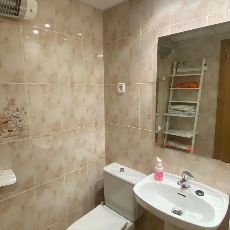 Las Flores - Three-Bedroom Apartment - 3