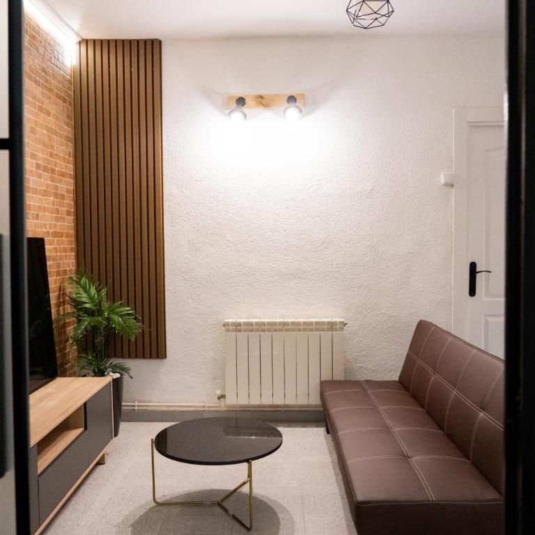 Moderno Piso Toledano - Apartamento de 2 dormitorios - 46