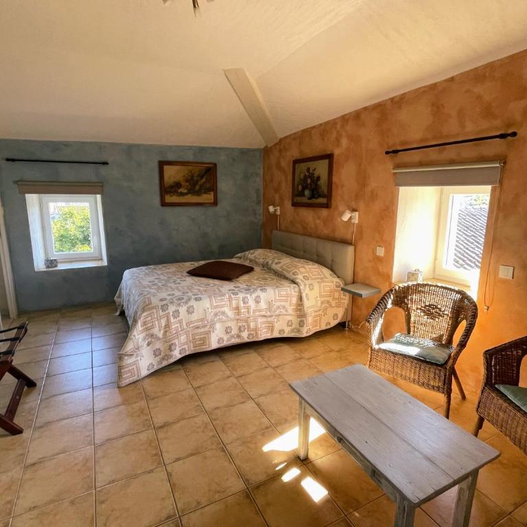 Le Manoir du Raveyron - Chambre Triple Supérieure - 1