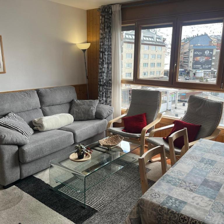 Apartamento a pie de Pistas con Parking Privado - Apartamento de 2 dormitorios - 10