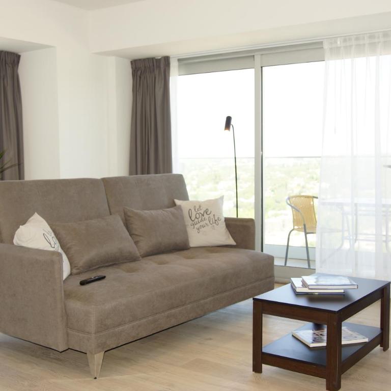 Torre Leloir - One-Bedroom Apartment - 43