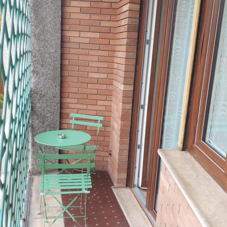 Madame Bologna - Double Room with Balcony - 13