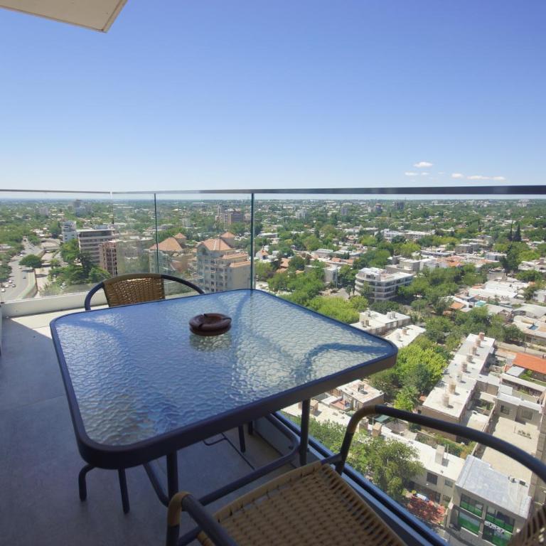 Torre Leloir - One-Bedroom Apartment - 3