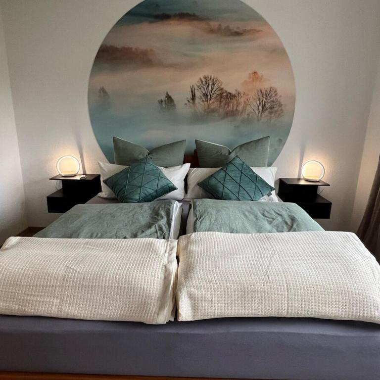 Lieblingswohnung nahe Ortskern - Apartment mit 2 Schlafzimmern und Balkon - 1