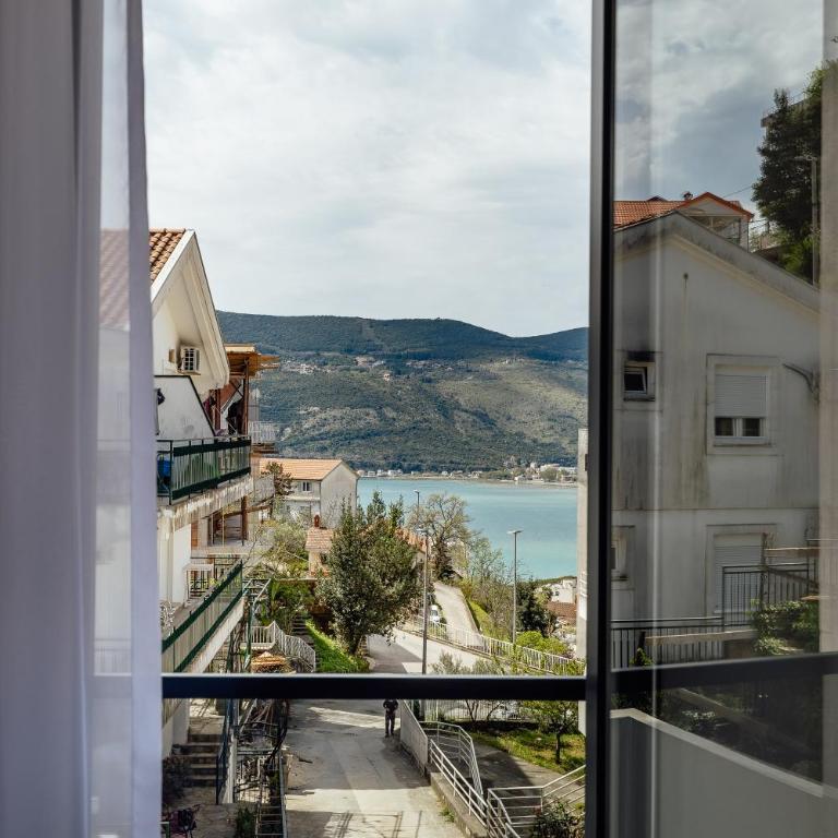 Apartments Ivo Herceg Novi - Two-Bedroom Apartment with Balcony and Sea View - 6