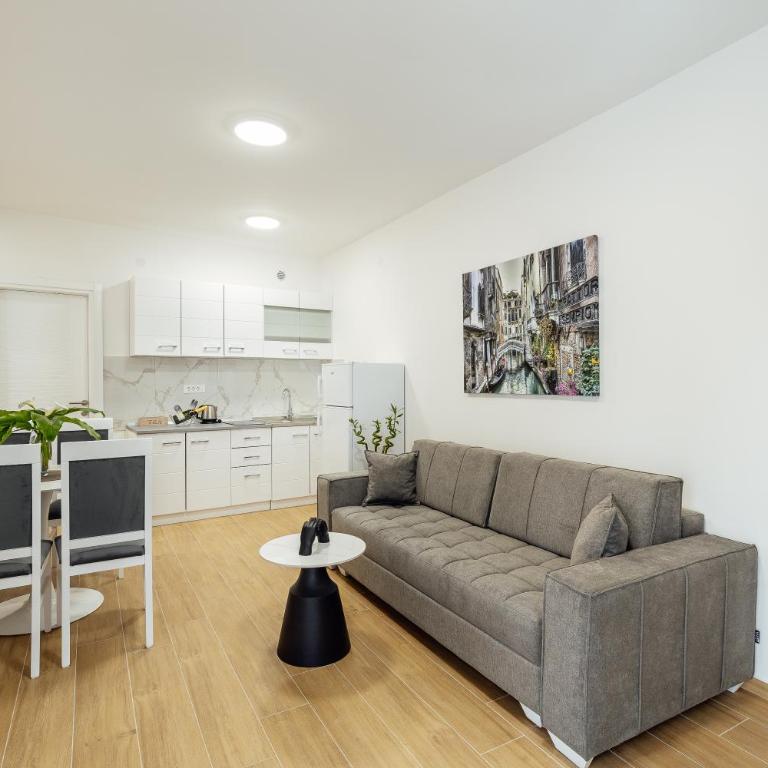 Apartments Ivo Herceg Novi - One-Bedroom Apartment with Garden View - 8