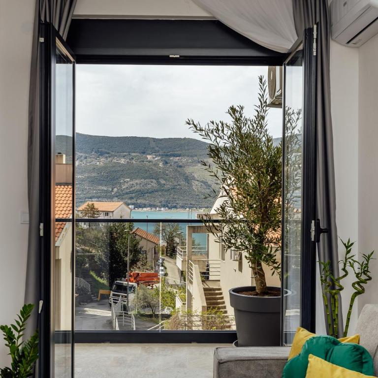 Apartments Ivo Herceg Novi - One-Bedroom Apartment with Balcony and Sea View - 13