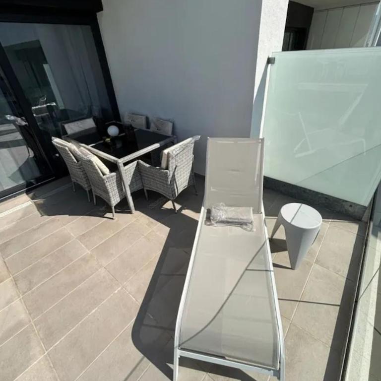 ATICO DÚPLEX A ESTRENAR "El Palacio de Zahara" - Three-Bedroom Apartment - 14