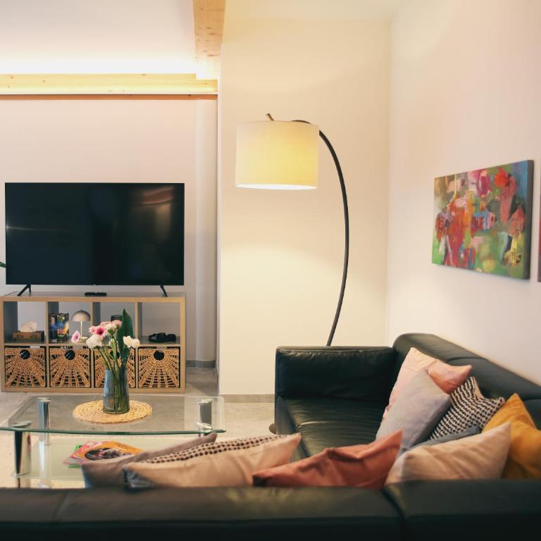 SEE & THE CITY apartments - Two-Bedroom Apartment with Terrace - 9