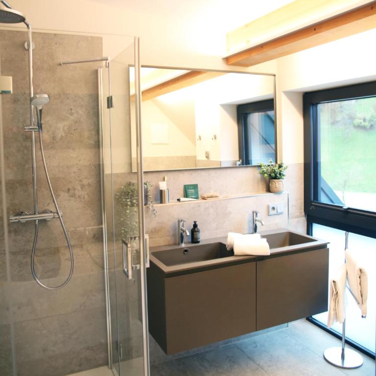 SEE & THE CITY apartments - Two-Bedroom Apartment with Terrace - 12
