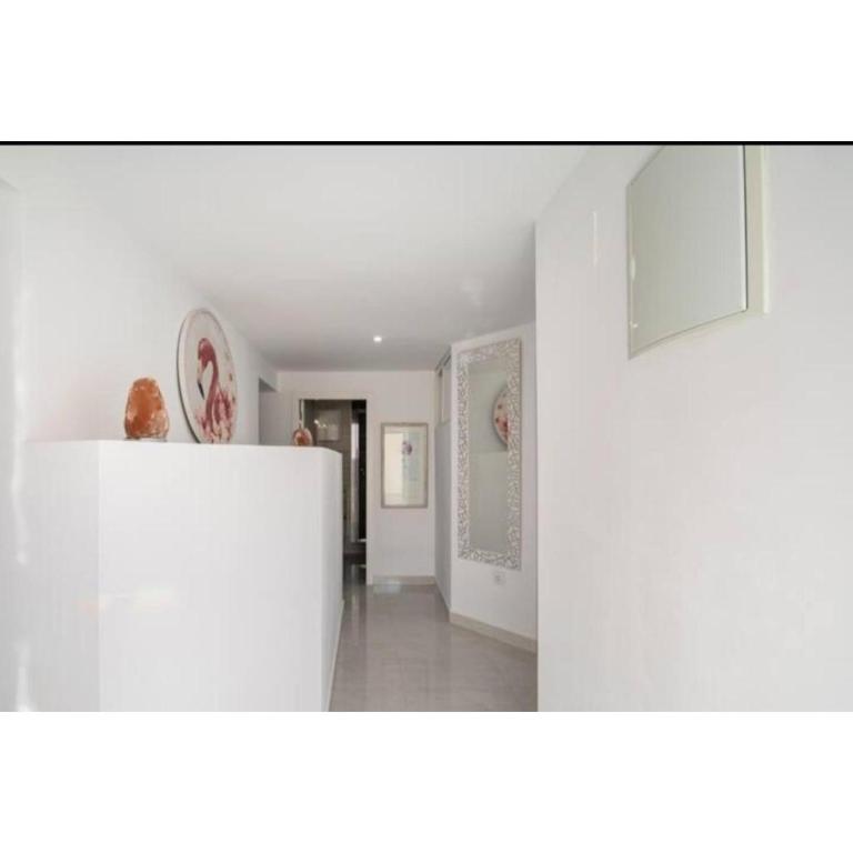 Ciudad Quesada Stunning Heated Pool Private Luxury Villa with Spa Sleeps 14 - Villa - 8