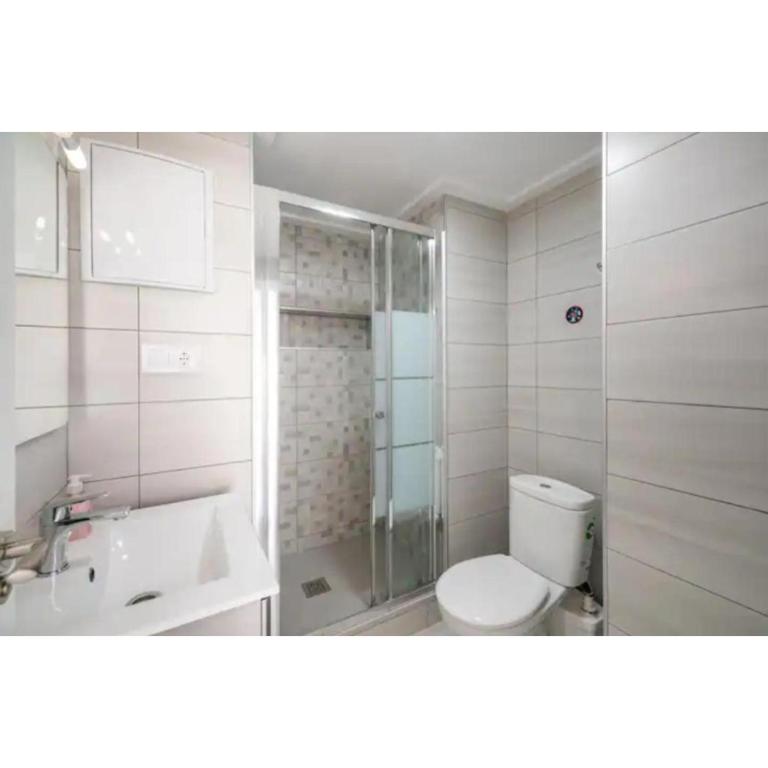 Ciudad Quesada Stunning Heated Pool Private Luxury Villa with Spa Sleeps 14 - Villa - 33