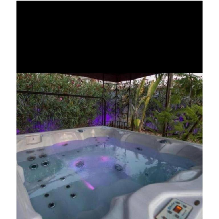Ciudad Quesada Stunning Heated Pool Private Luxury Villa with Spa Sleeps 14 - Villa - 38