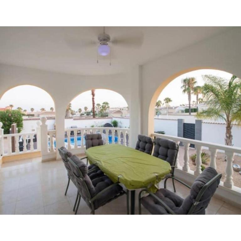 Ciudad Quesada Stunning Heated Pool Private Luxury Villa with Spa Sleeps 14 - Villa - 70