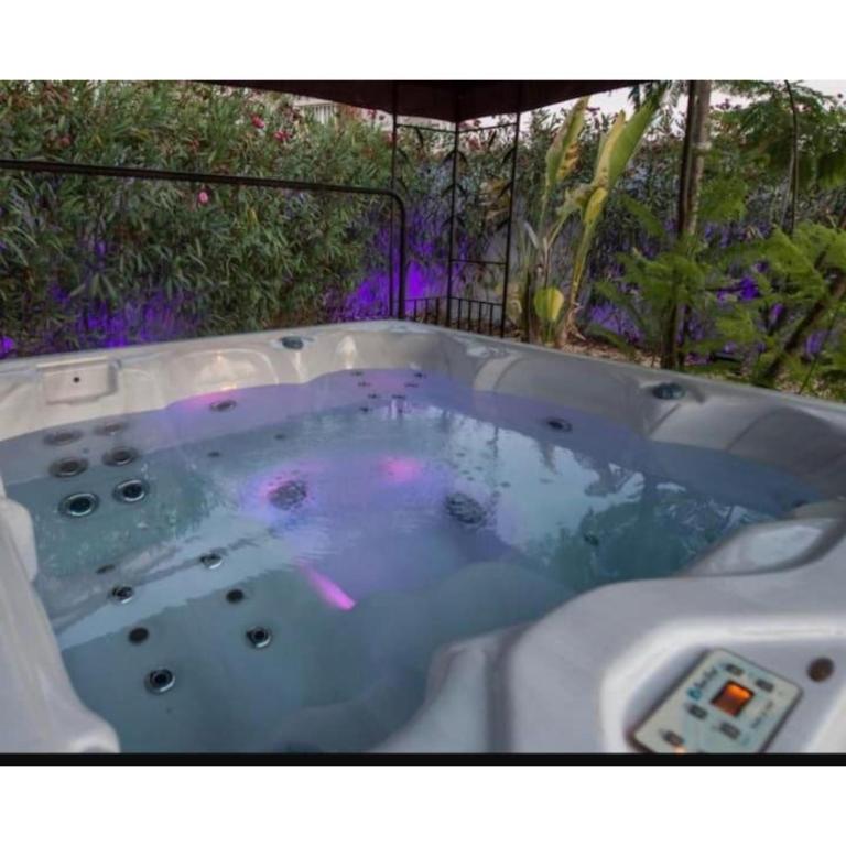 Ciudad Quesada Stunning Heated Pool Private Luxury Villa with Spa Sleeps 14 - Villa - 85