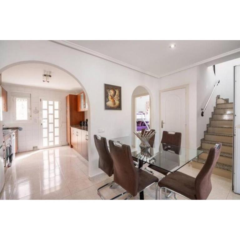 Ciudad Quesada Stunning Heated Pool Private Luxury Villa with Spa Sleeps 14 - Villa - 68