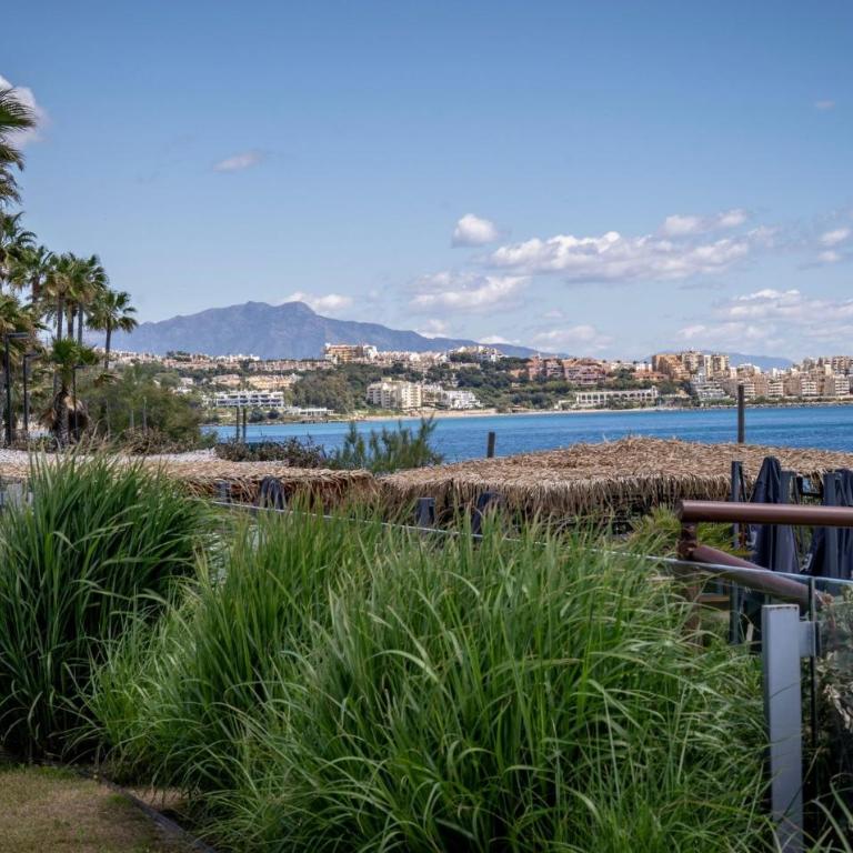 Modern 3-Bedroom Luxury Apartment with Panoramic Sea Views The Edge, Estepona - Apartamento - 52
