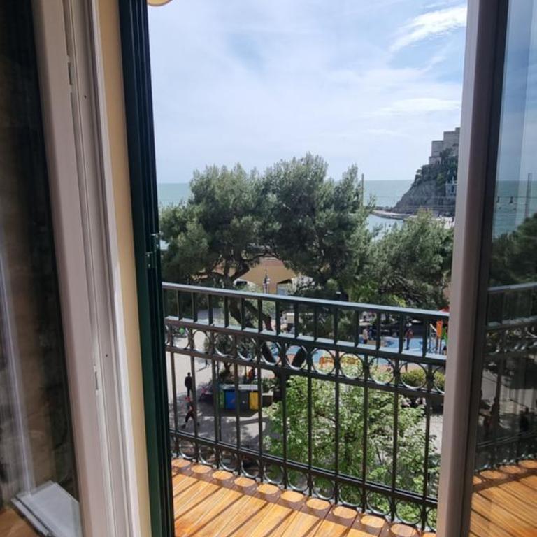 Casa Vittoria - Camera Deluxe Matrimoniale con Vista Mare - 20