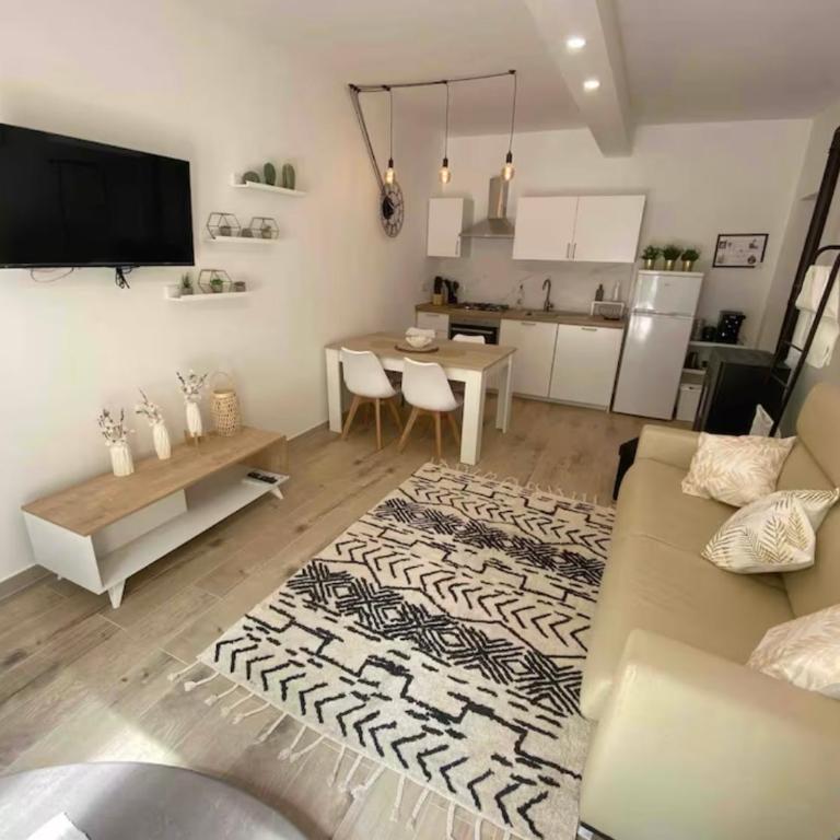 New apartment immersed in nature with pool - Appartamento Standard - 3