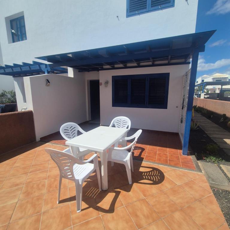 Villa Etxetxo - Two-Bedroom House - 2