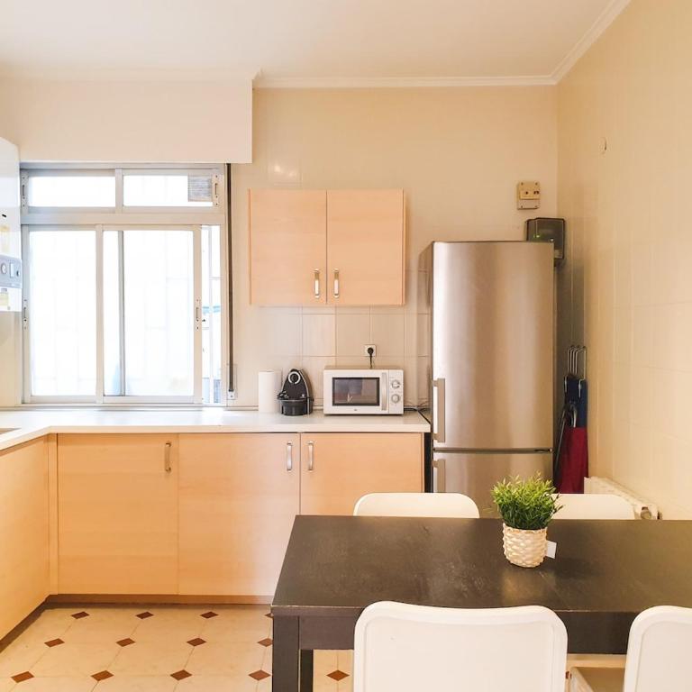 Maria Diaz de Haro City Center - Four-Bedroom Apartment - 3
