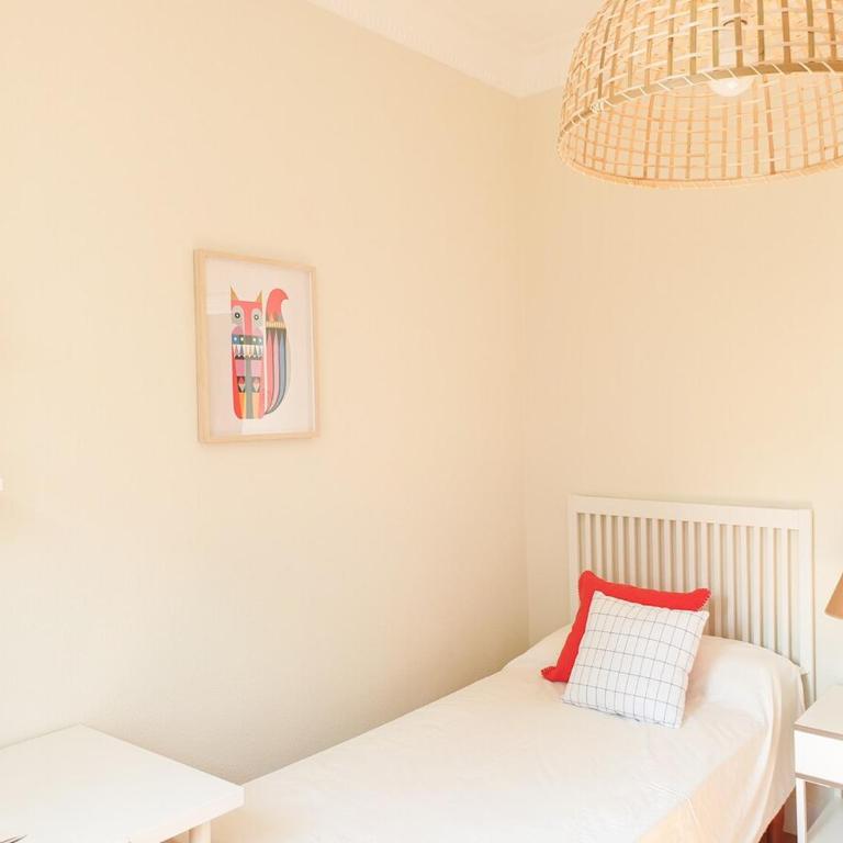Maria Diaz de Haro City Center - Four-Bedroom Apartment - 21
