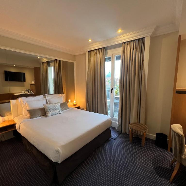 Maison LUTETIA R - Chambre Double Supérieure - 1